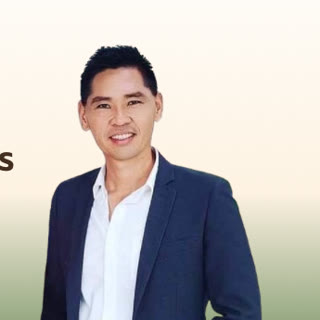 คุณพิชัย ศรีสาริสถ์
